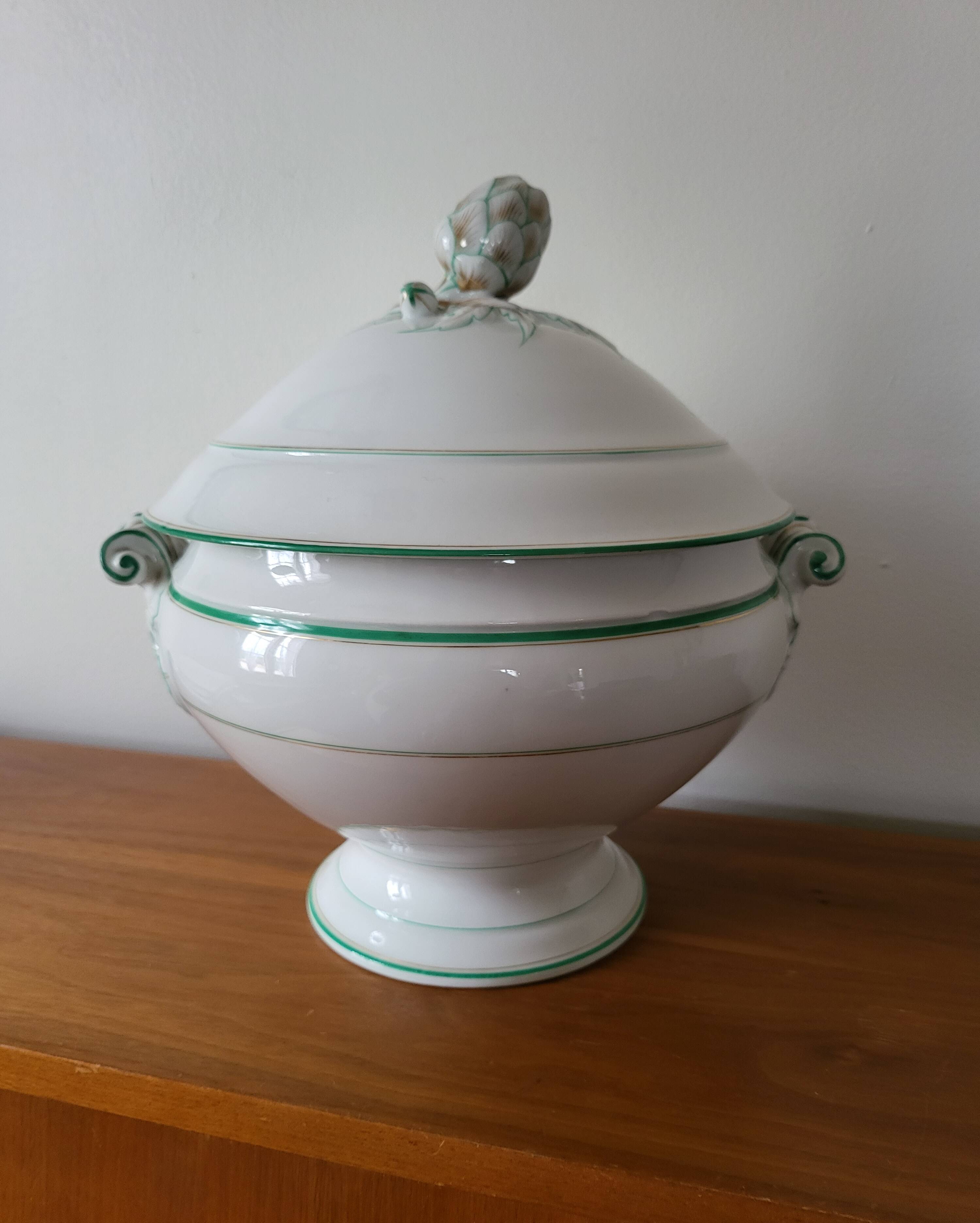 Antique Soup Tureen in Old Paris Porcelain
