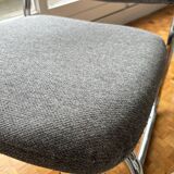 Chaises style année 70