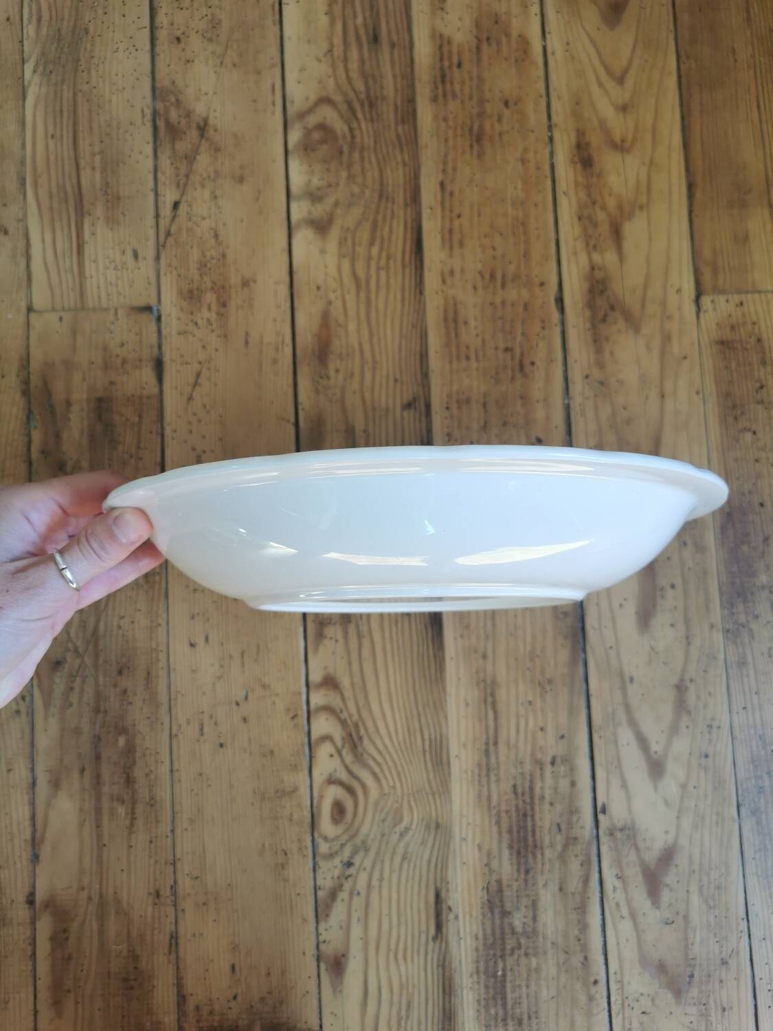 Plat creux Digoin, corbeille de fleurs