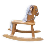 Cheval à bascule en bois