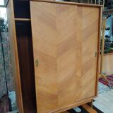 Wardrobe sliding doors