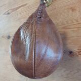 Punching Ball ancien en cuir