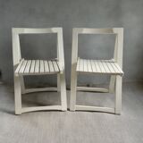 Pair of wooden folding chairs from the 60s