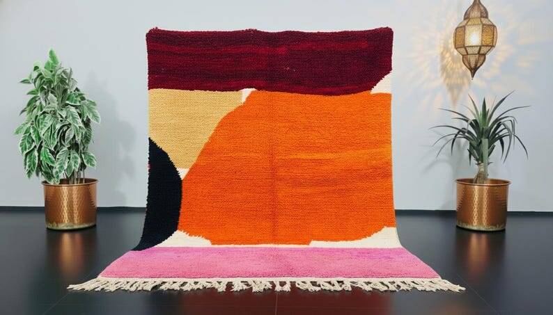 Handmade Berber rug in pure wool, size 140 x 270 cm