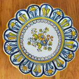 Hand-painted hand-painted decorative plate