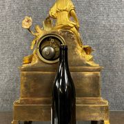 Pendule en bronze doré époque Empire vers 1820-1830