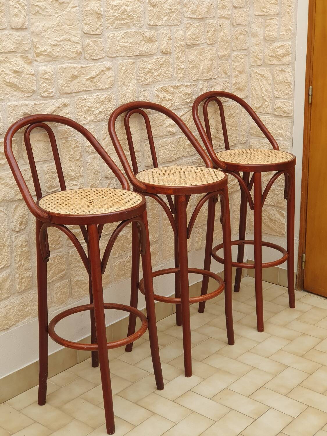 bar stool
