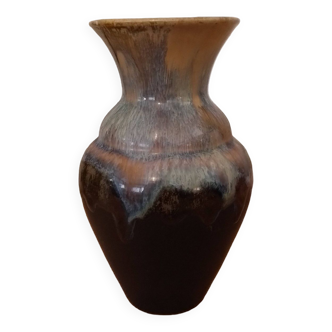 Vase signé Rhoda