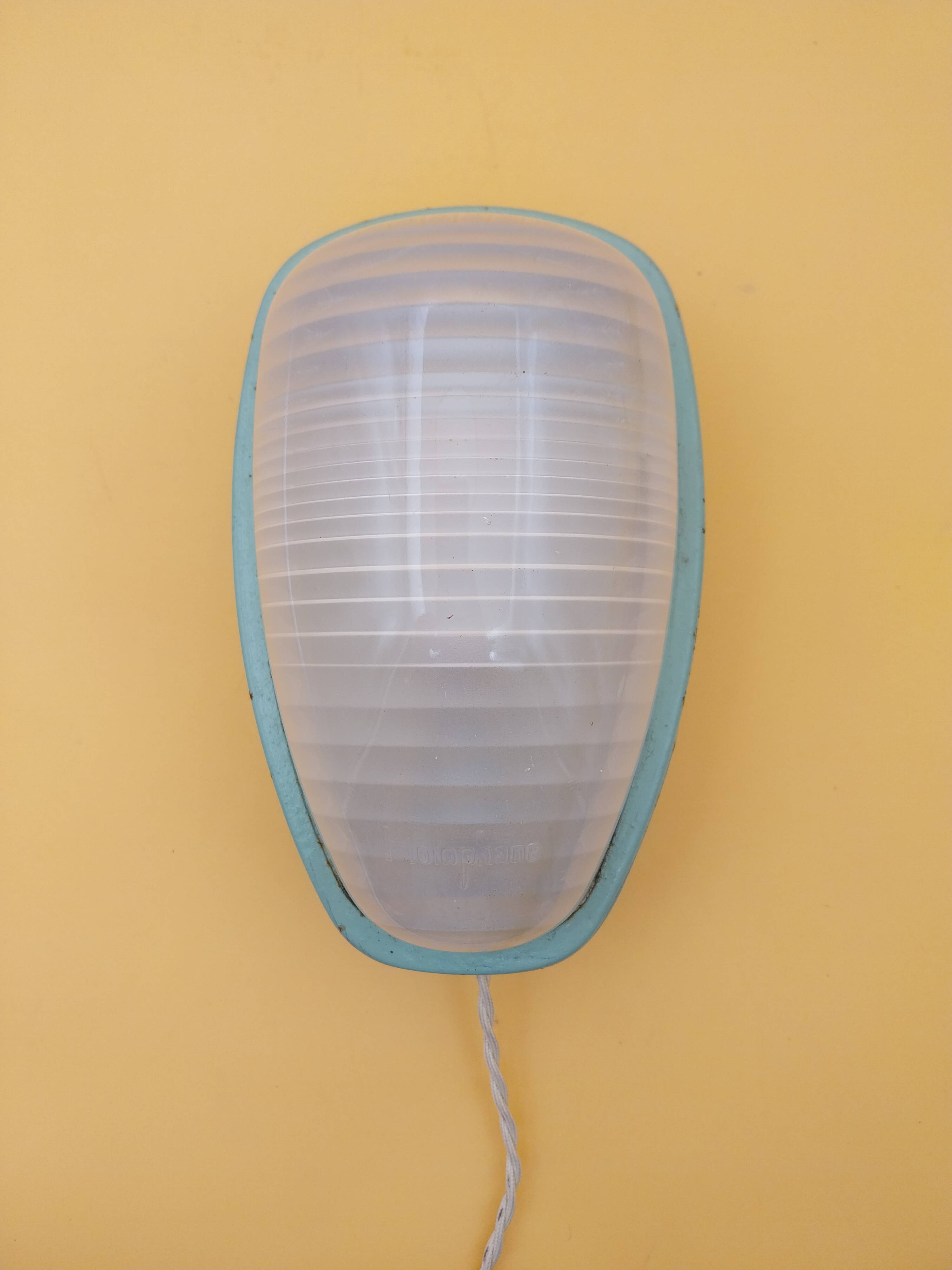 Holophane wall light in cast iron