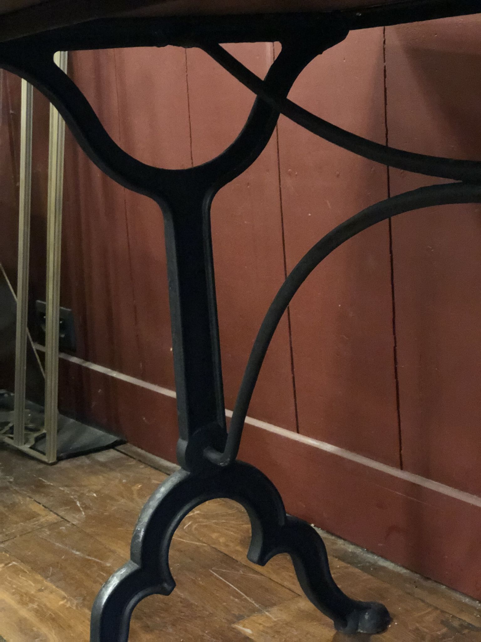 Table de bistrot ancienne Pierre Ouvrier