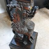 Saddle column griffin winged lion head