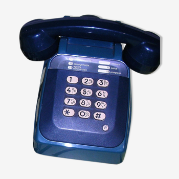 Téléphone bleu à touches