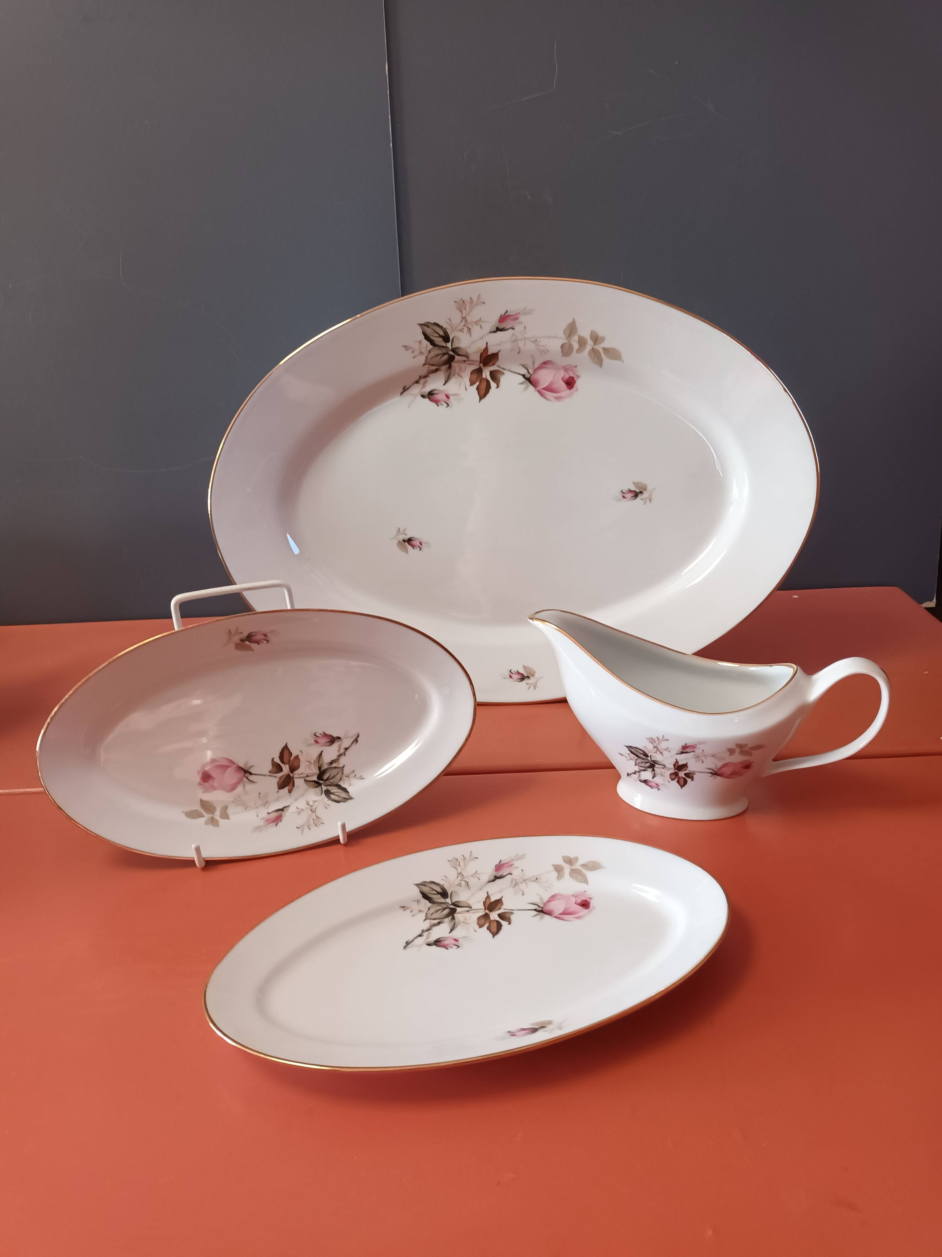 Porcelain limoges service