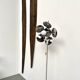 Lampadaire moderniste en métal chromé
