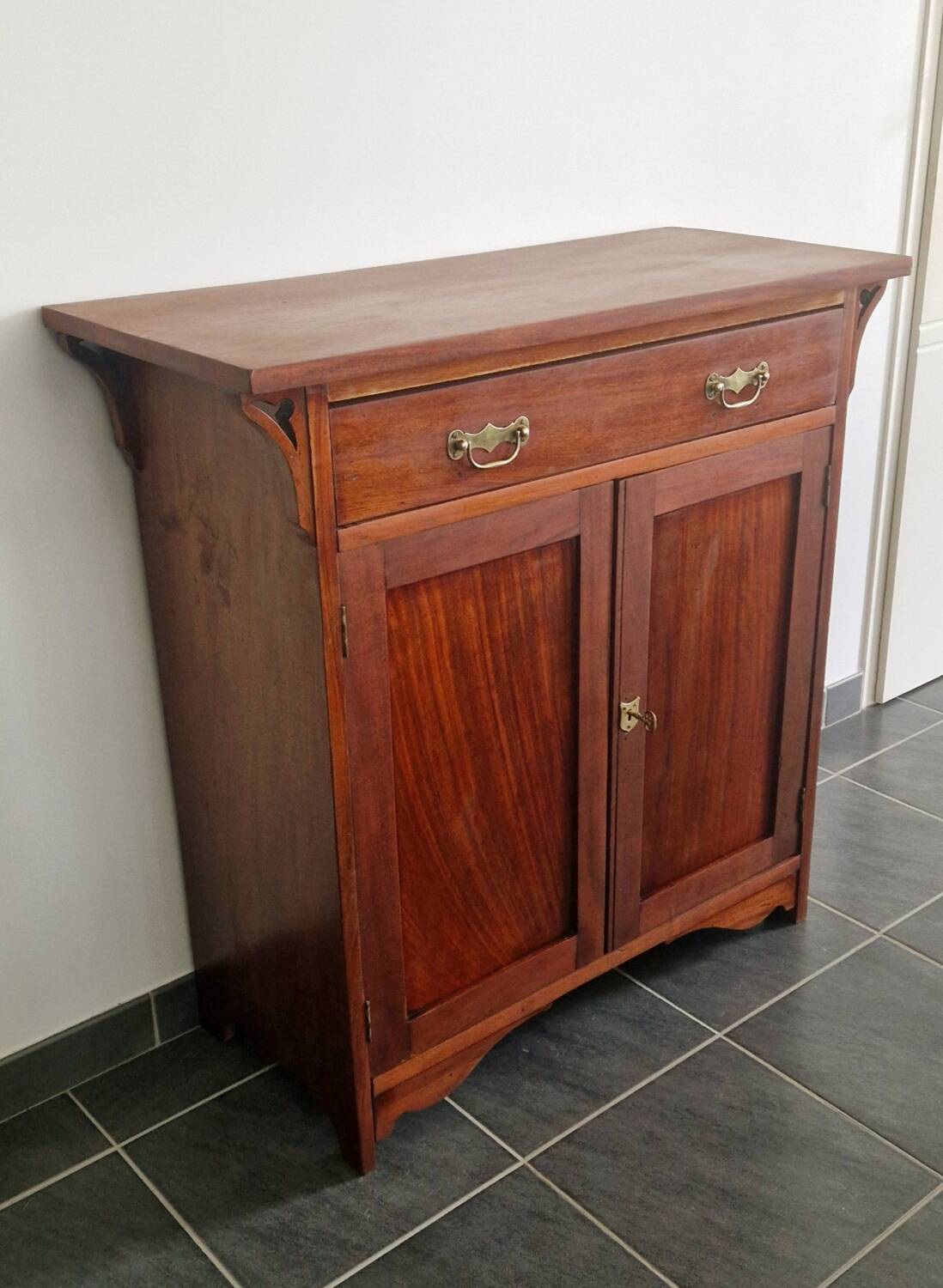 Antique mahogany sideboard signed Maple & Co, 19th century