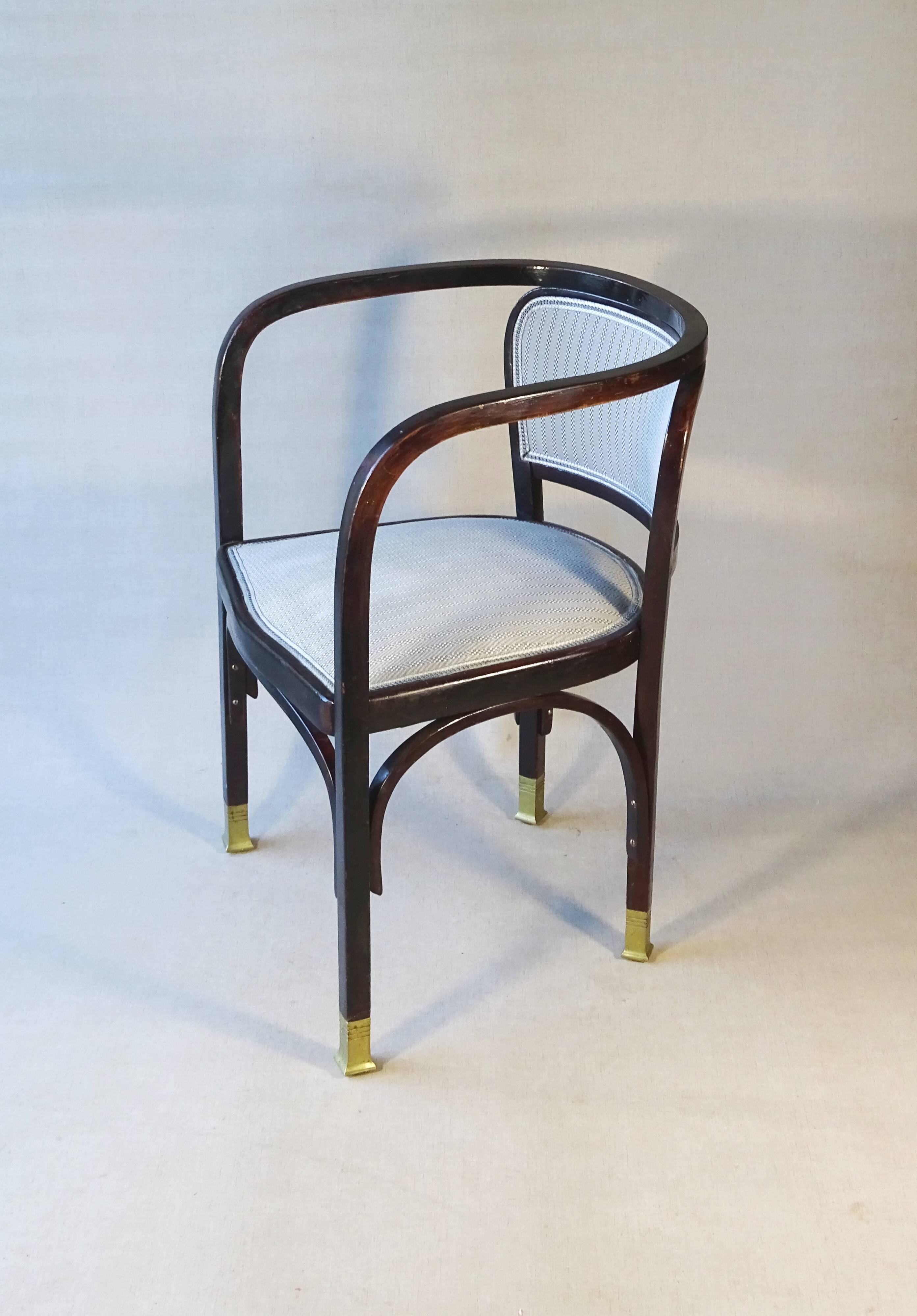 Fauteuil n°715 de Gustave Siegel pour Kohn, 1905. Backhausen