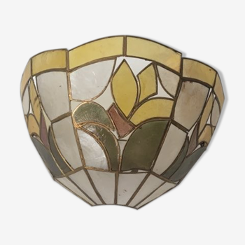 Mother-of-pearl wall lamp