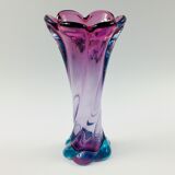 Vase torsadé en verre de Murano du milieu du siècle, fabriqué en verre de Murano, années 1960