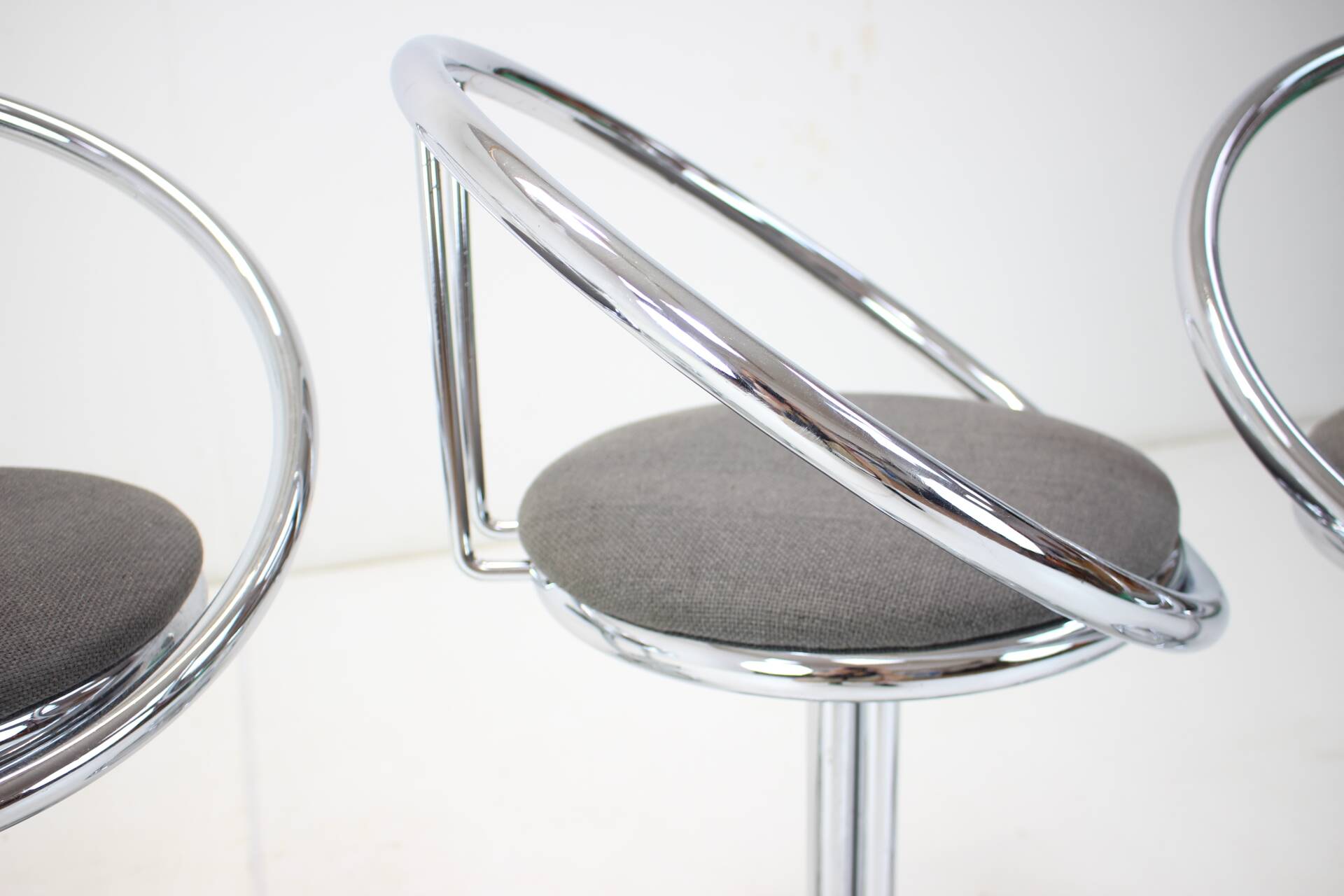 Pair of midcentury bar stools, italy 1970s