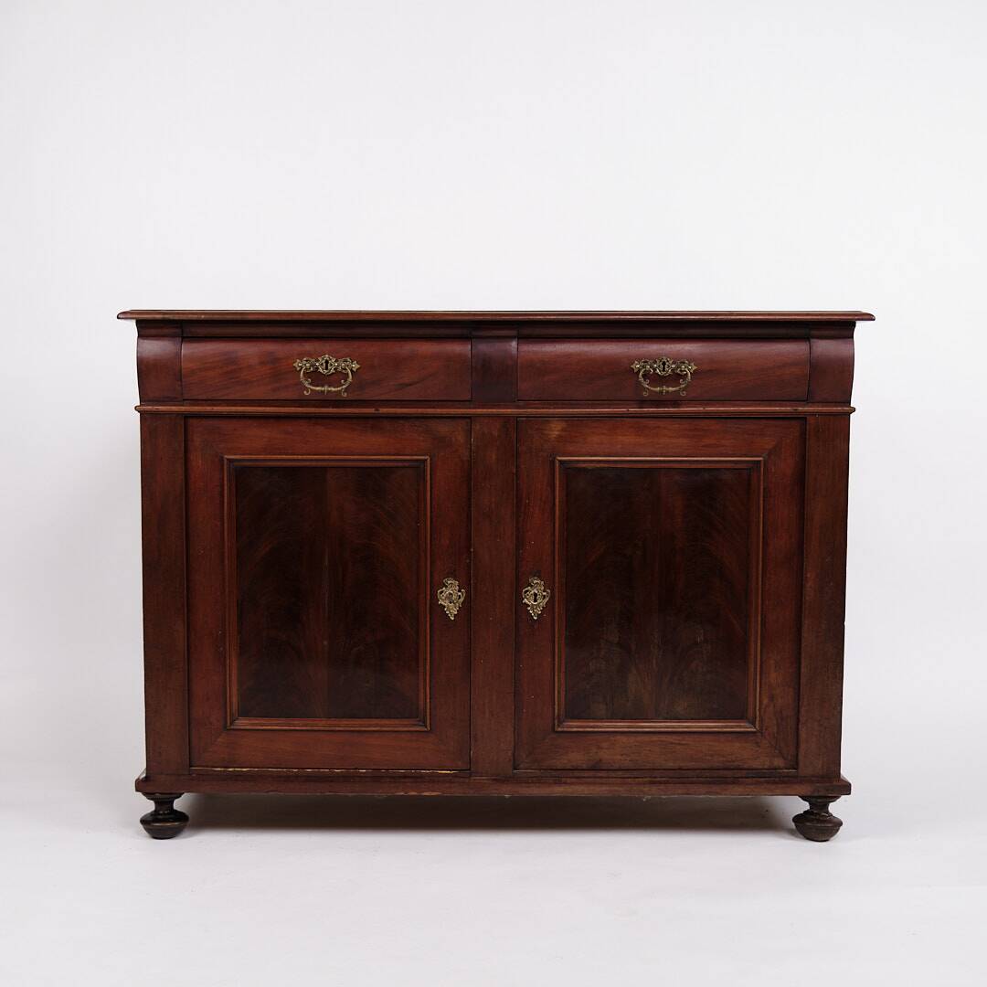 Low antique sideboard - hand polished mahogany - fixed shelves - 1880s