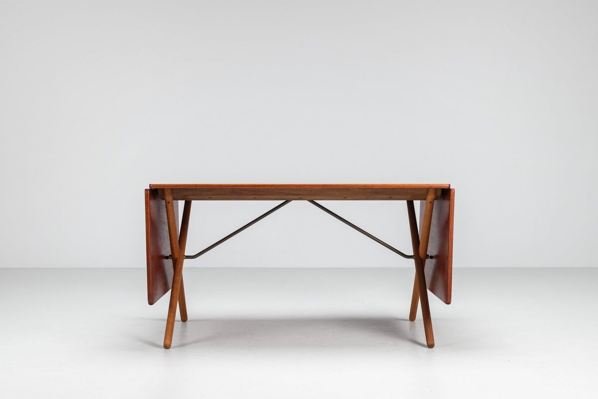 Hans Wegner model AT-309 dining table in teak Andreas Tuck Denmark 1952