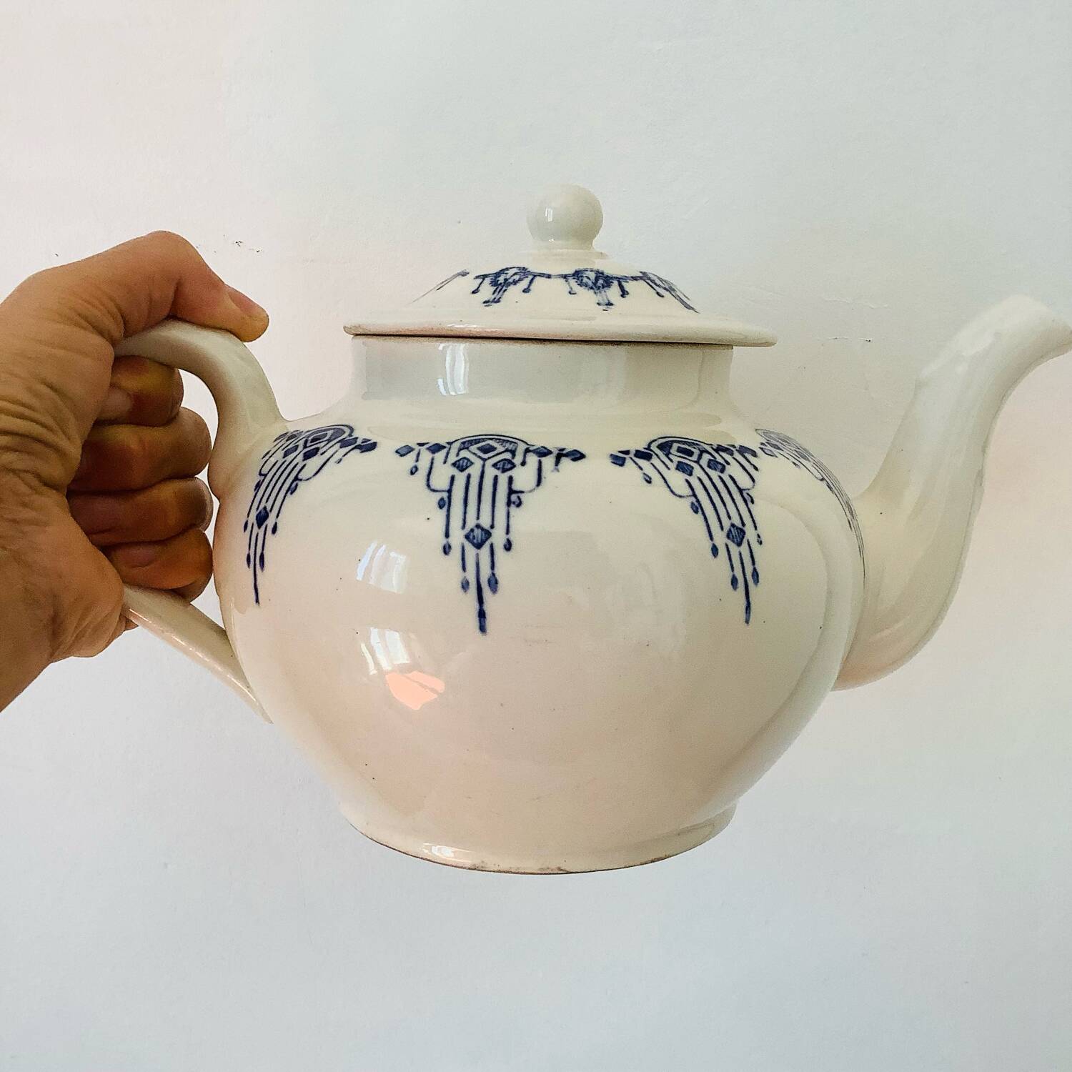 Old Saint Uze teapot