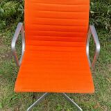 Vintage charles & ray eames design armchair for herman miller 1950 1960