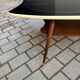 Table basse en verre noir et bois