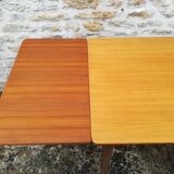 Table scandinave à deux allonges