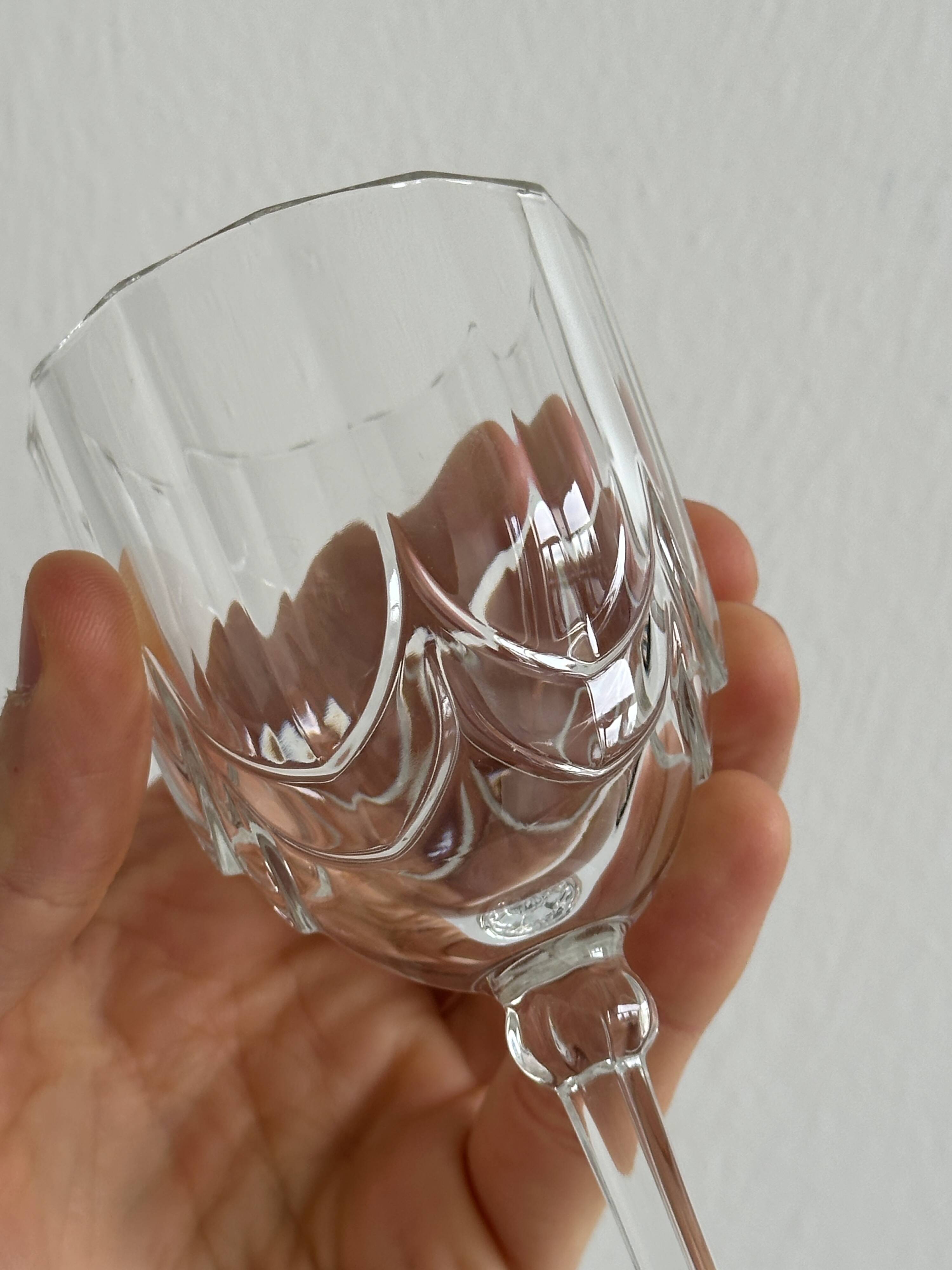 6 petal white wine/liquor glasses.