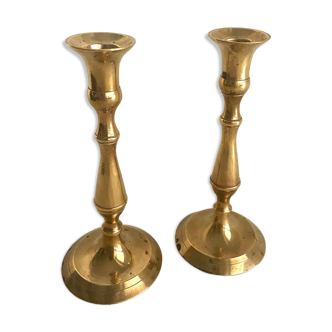 Duo de bougeoirs en laiton