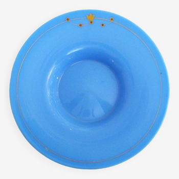 Small opaline plate
