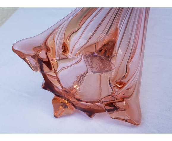 Art deco pink glass vase