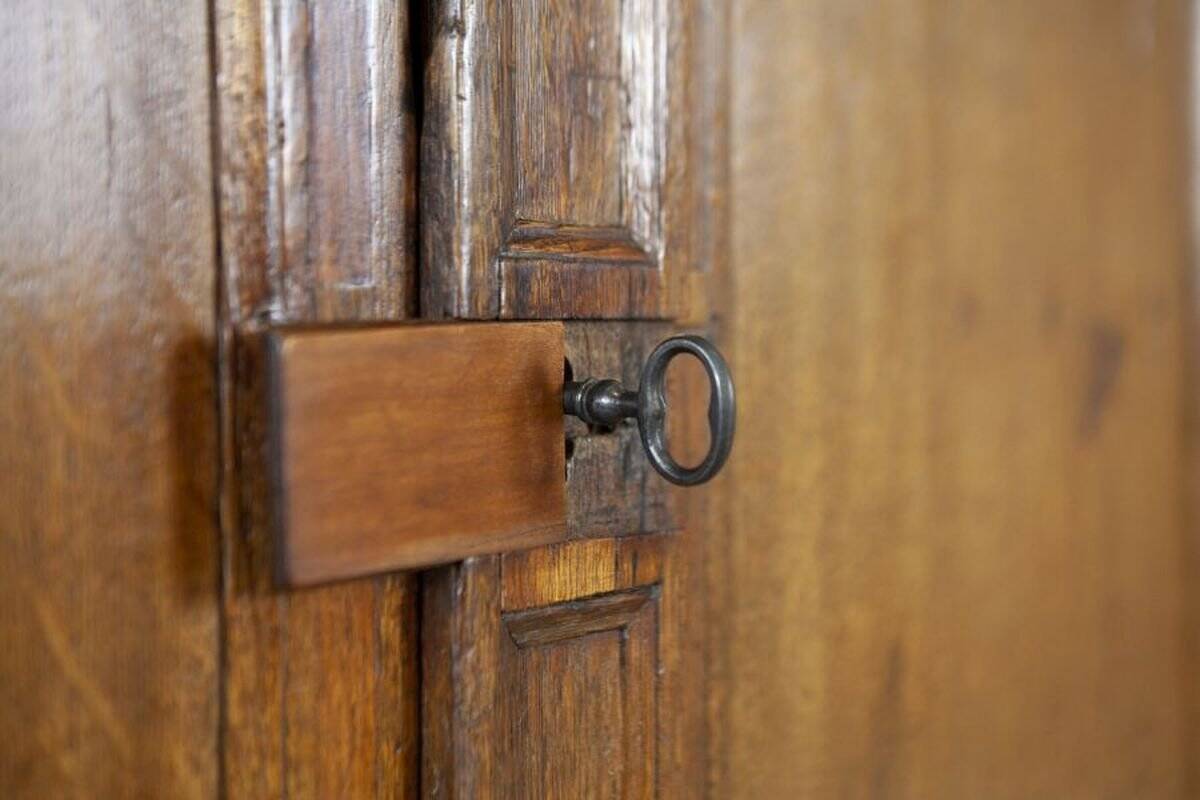 19th Century Dutch Mannerism Oak Cabinet