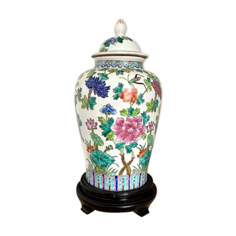 Chinese enamelled earthenware jar with wooden base