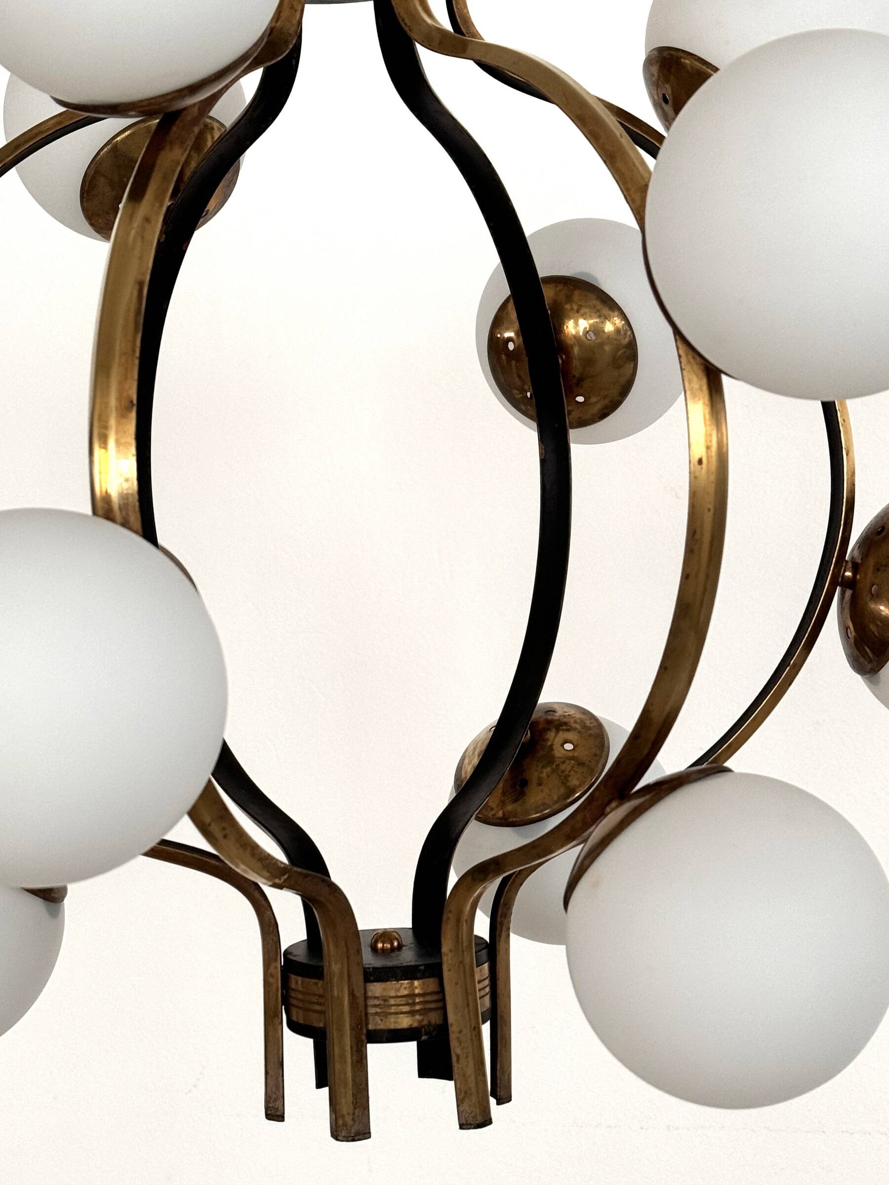 Stilnovo Italian Midcentury Chandelier, Brass & Opaline Glass, 1950s