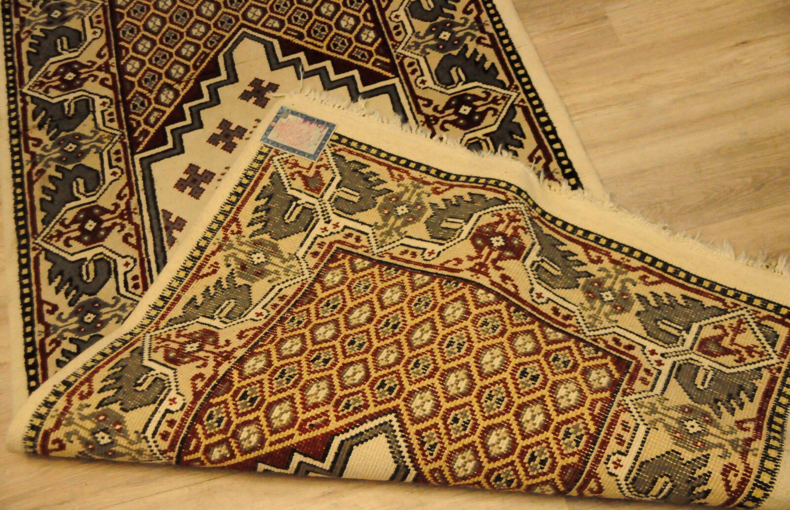 Hand-woven Tunisian carpet 200x100cm