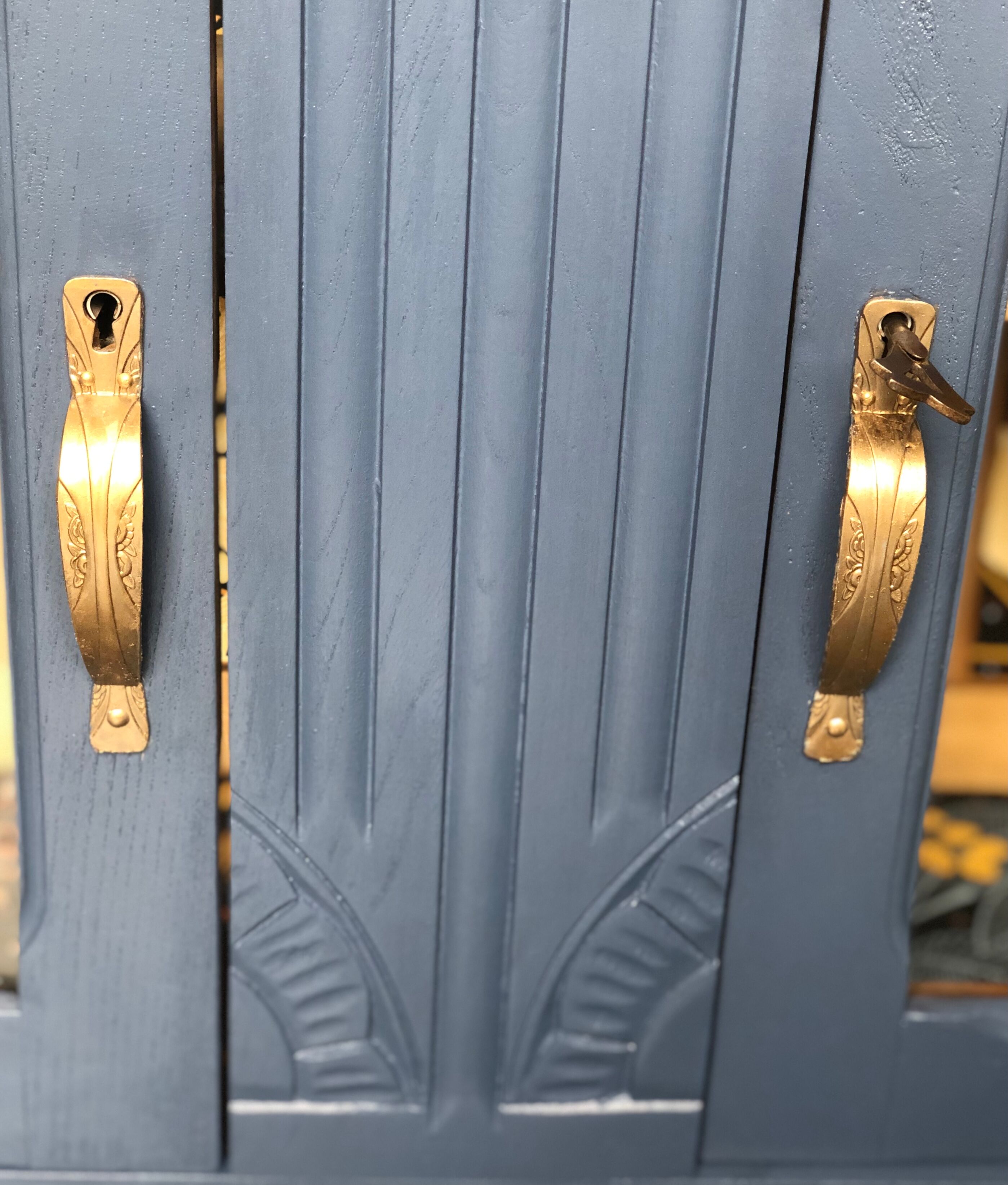 Art Deco window furniture gray blue