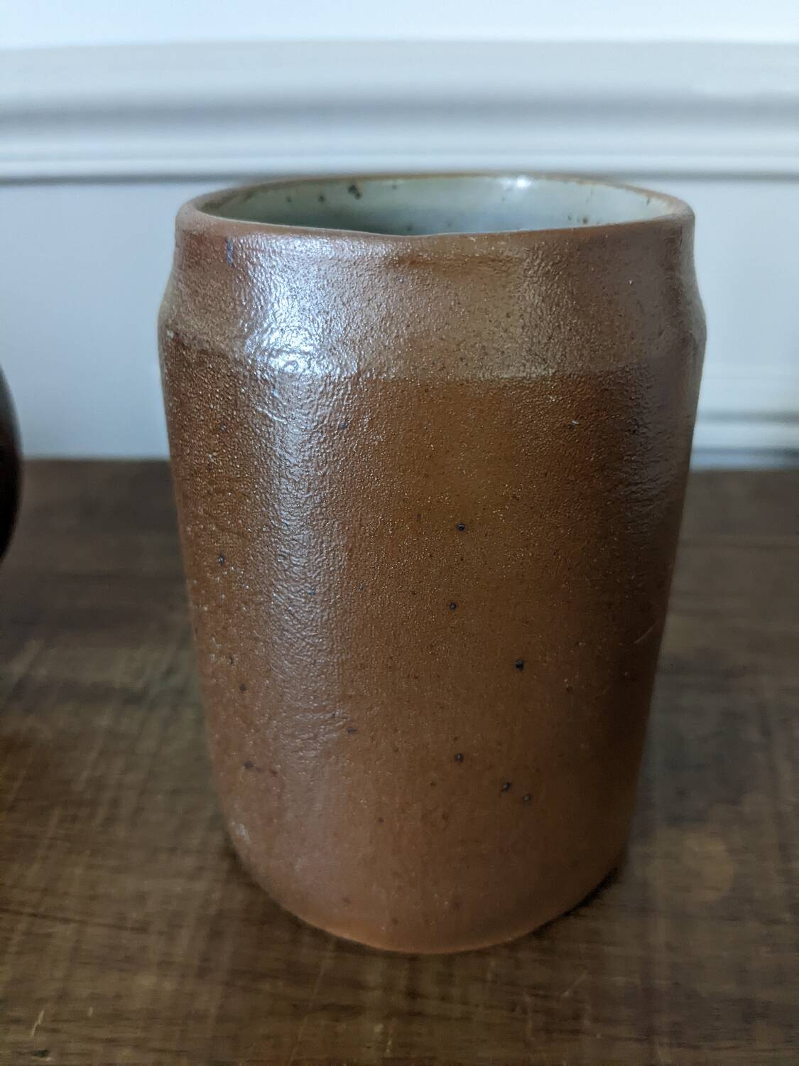 Pair of stoneware mugs