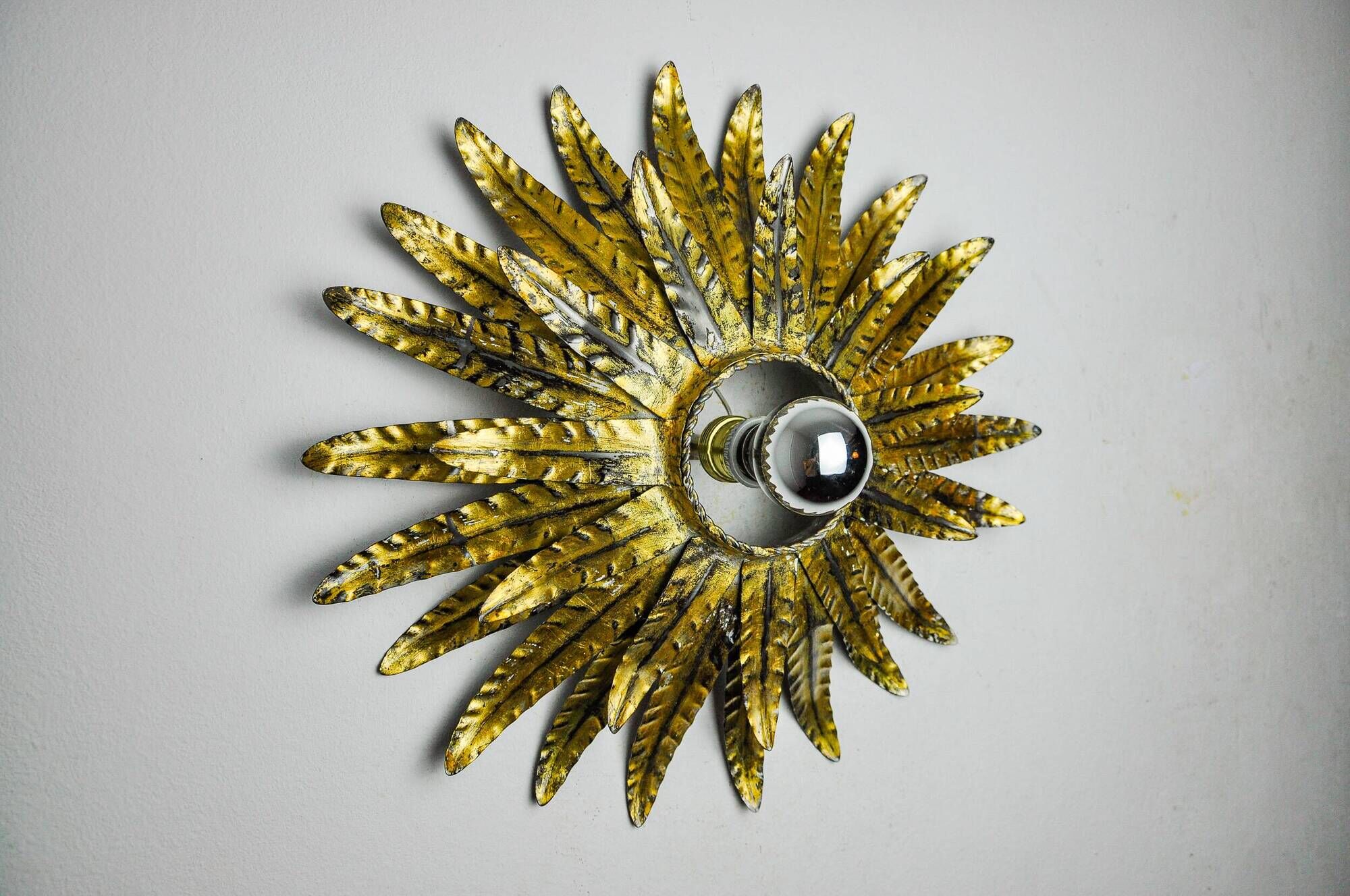 Sun wall lamp by Ferro Arte, metal and gold leaf, Spain 1970