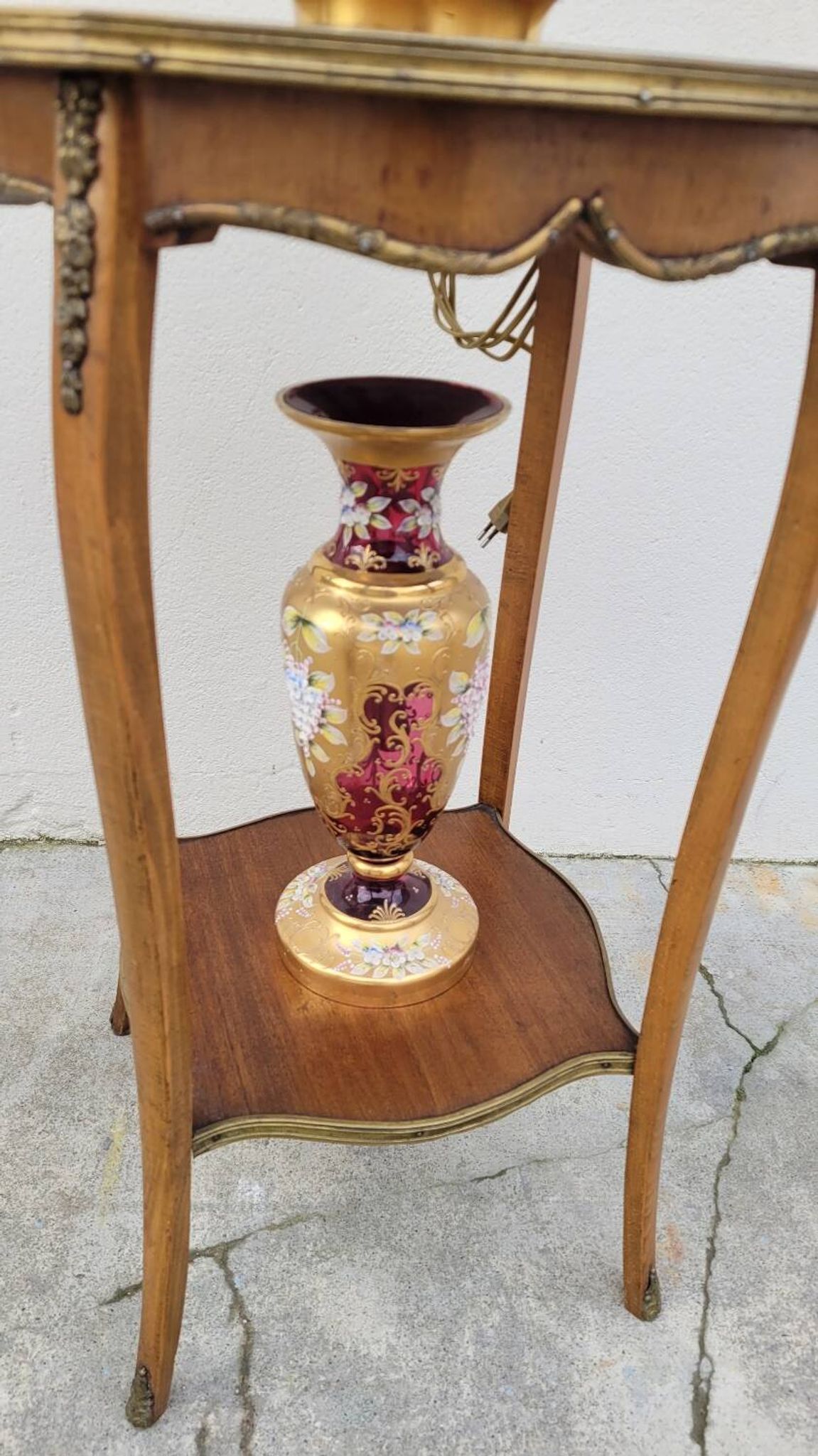 Selette pedestal side table Louis XV style with decorated marquetry and rosewood - 1900s