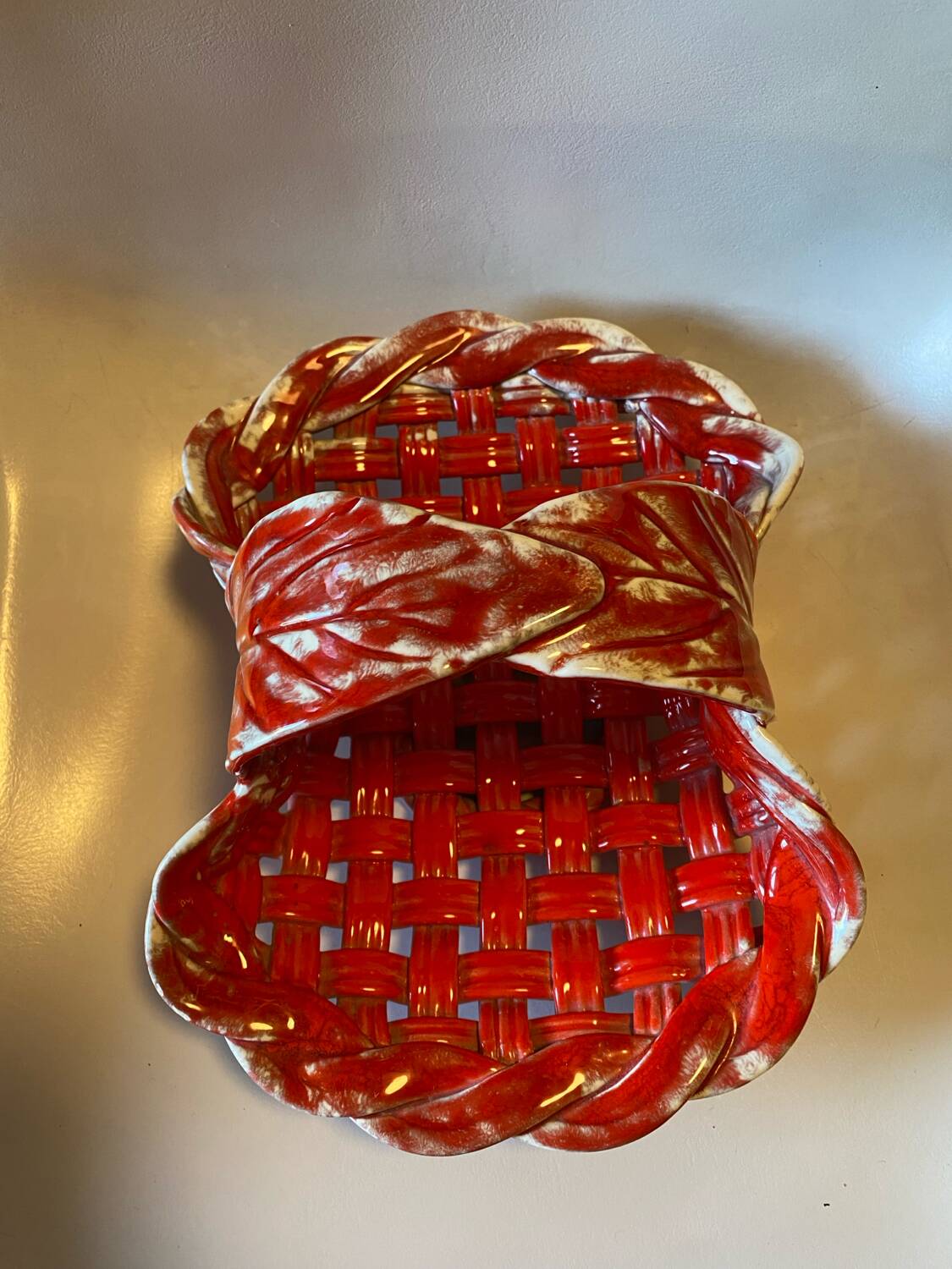Corbeille en ceramique tressée rouge