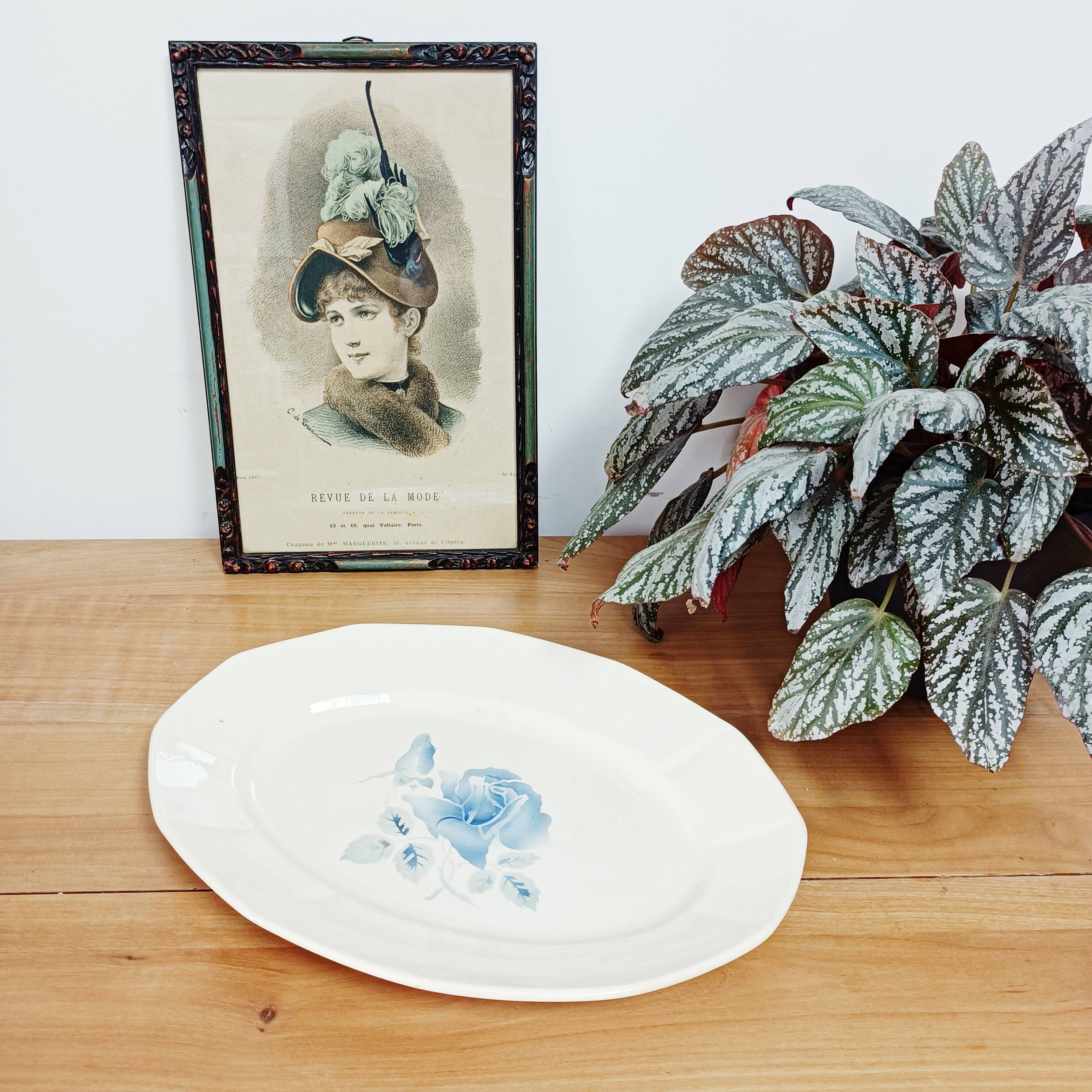 Digoin oval dish blue pink