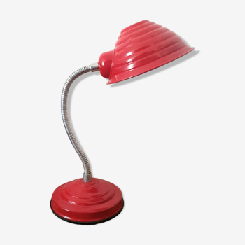 Articulated desk lamp