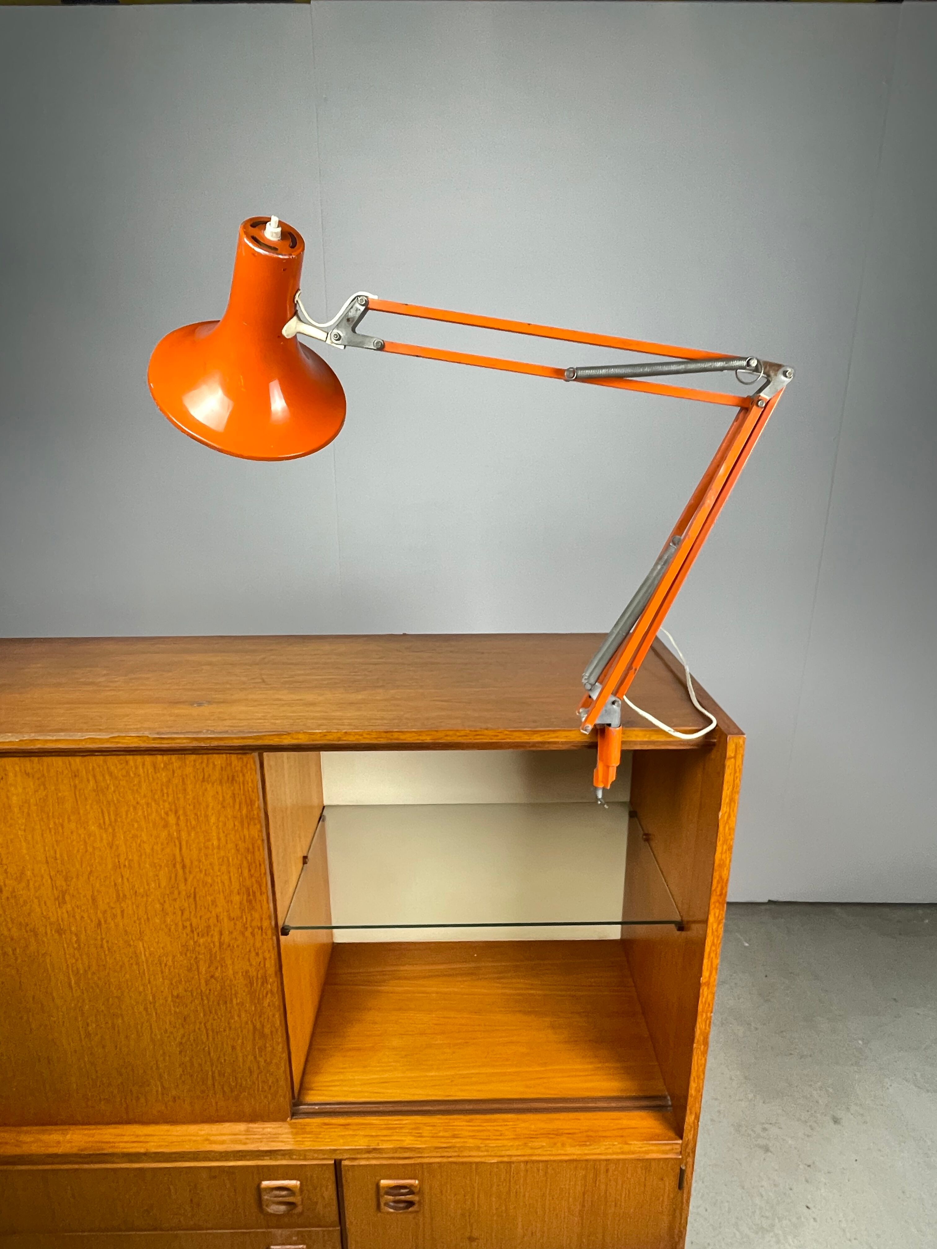 Articulated desk lamp 1970 orange