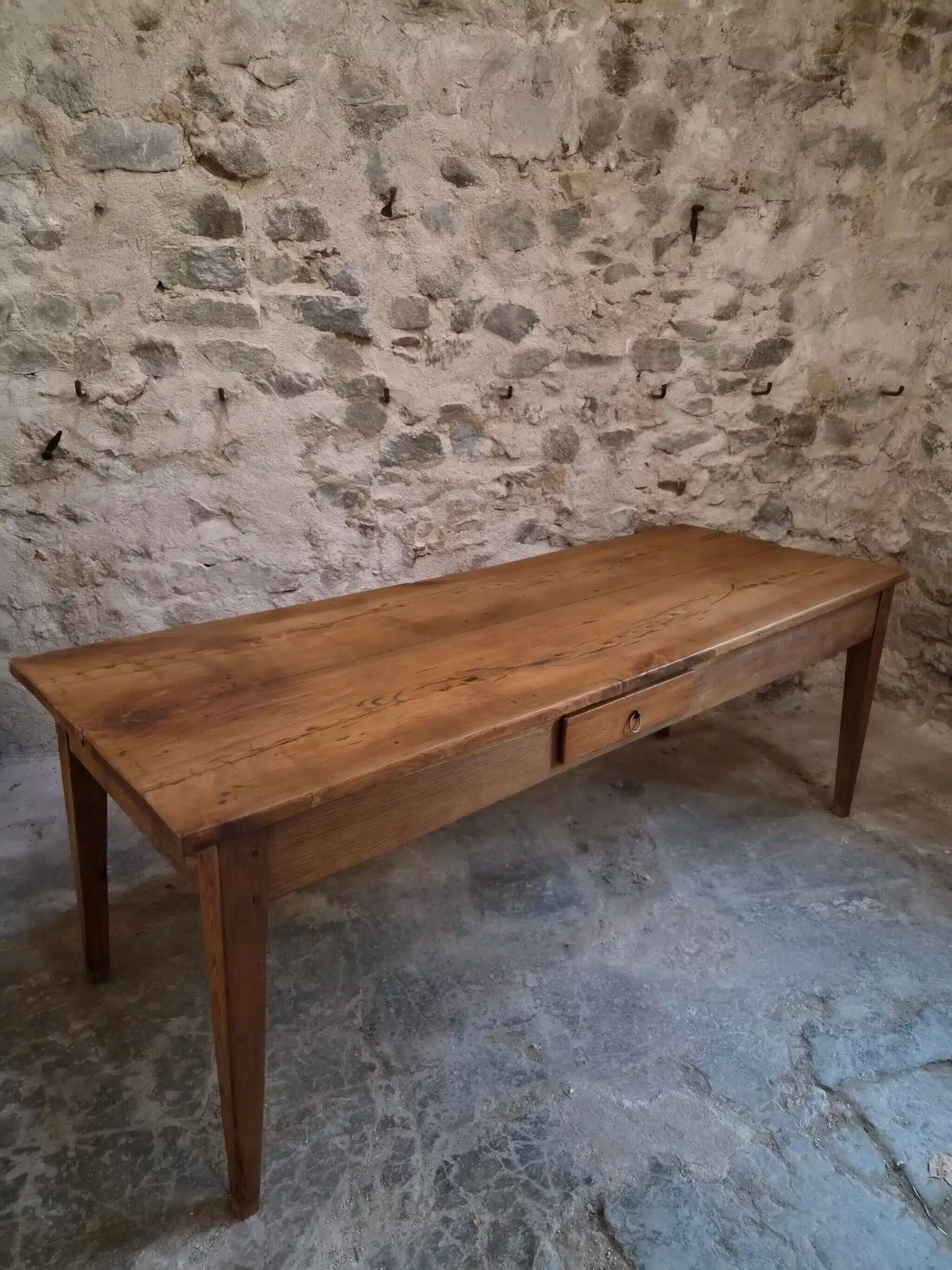 18th-century French farmhouse dining table in oak and chestnut.