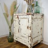 Cooler, patinated vintage Parisian sideboard