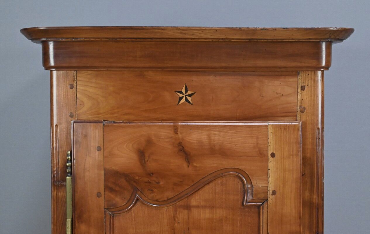 Standing man in cherry wood, Louis XV style – late 19th century