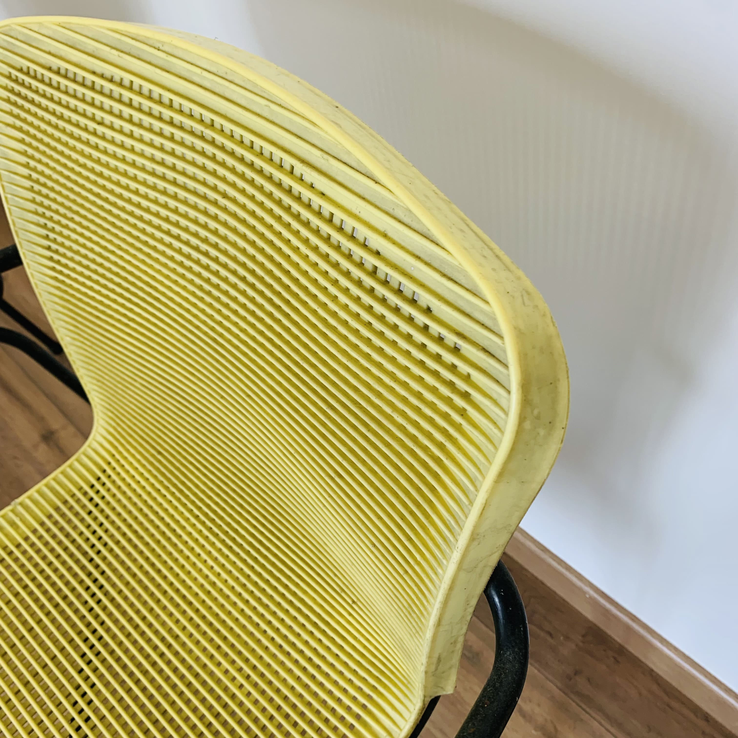 4 yellow outdoor armchairs