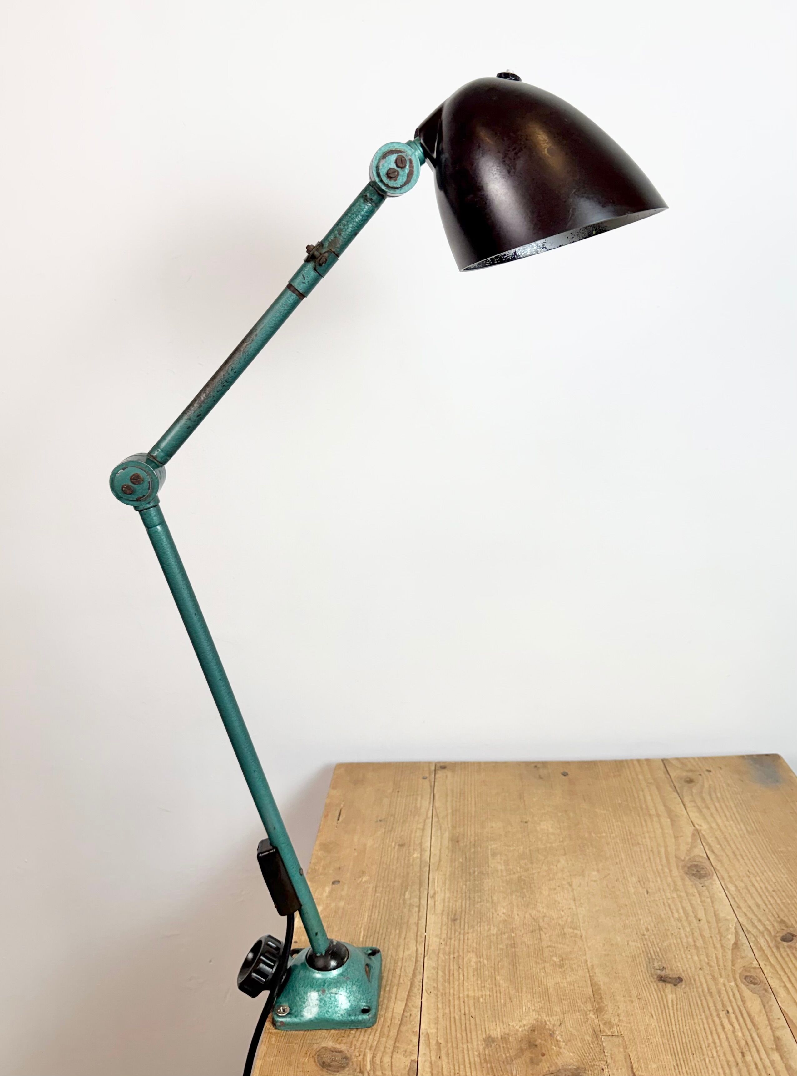 Large Green Industrial Workshop Table Lamp, 1960s
